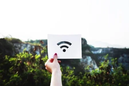 Bluetooth Vs. Wi-Fi: What is the difference between them?