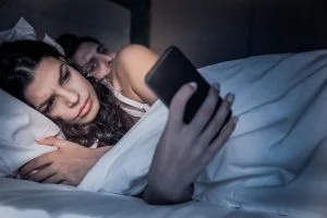 Guide: How to Spy my wife for free without her knowing?